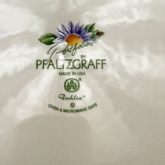 Vintage Pfaltzgraff Dahlia Round Vegetable Bowl with Design - Picture 7 of 9